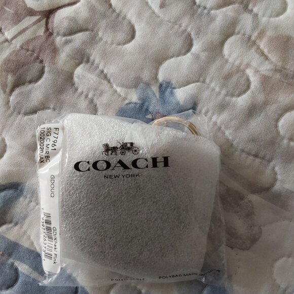 ***LOW START *** NIP Coach Mirror Purse Charm/Key Fob - Picture 11 of 11